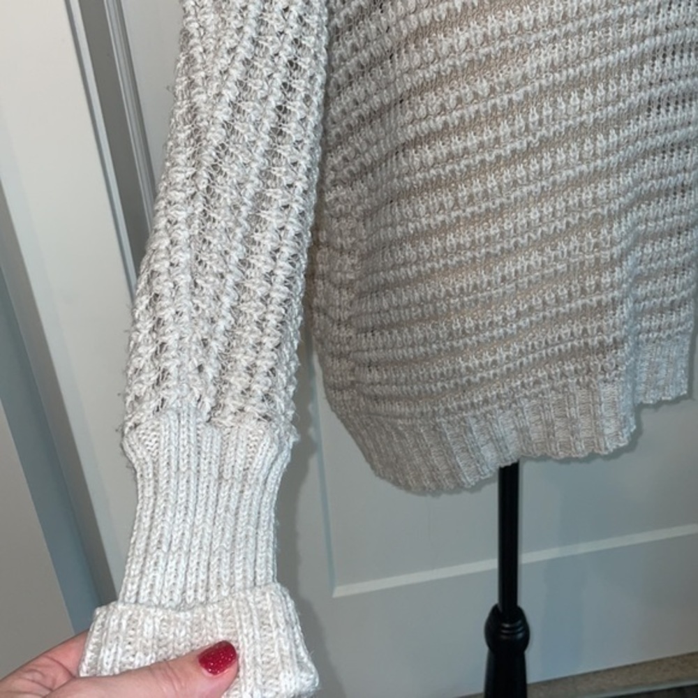 Express Oversized Sweater - Picture 3 of 7